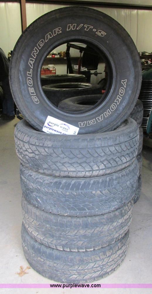 image for item F5451 (5) Geolander H/T-S P265/70R17 tires