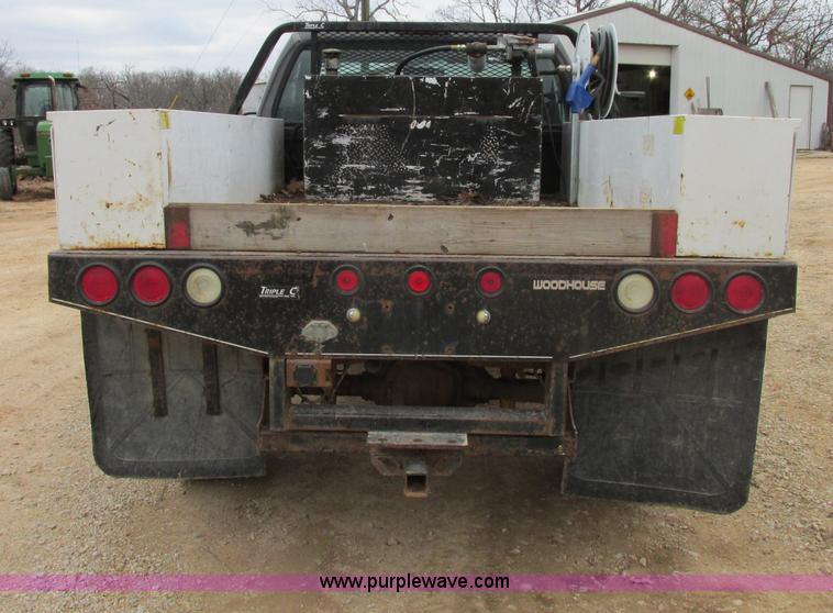 image for item F5454 2002 Ford F350 Super Duty XL flatbed truck