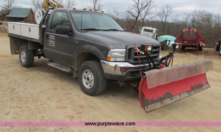 image for item F5454 2002 Ford F350 Super Duty XL flatbed truck