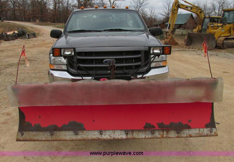 image for item F5454 2002 Ford F350 Super Duty XL flatbed truck
