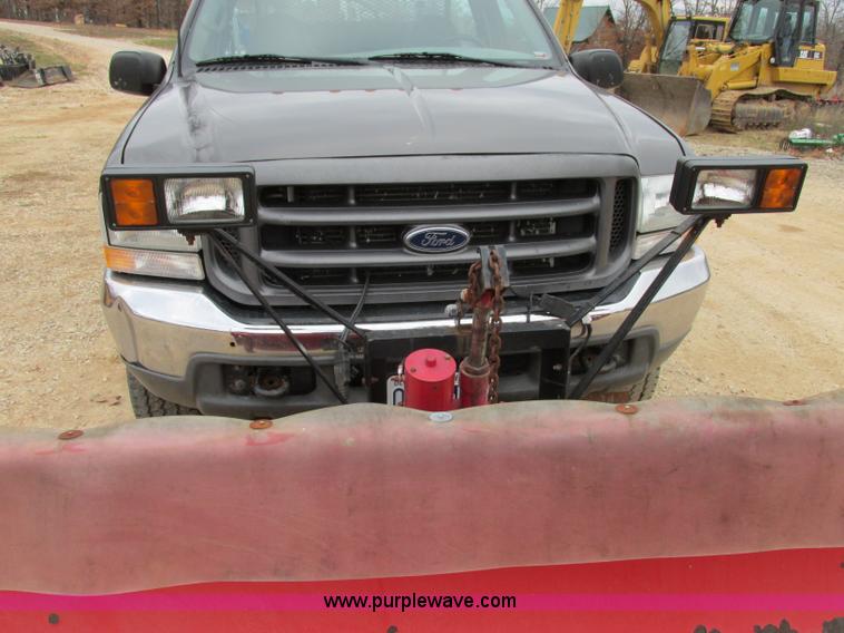 image for item F5454 2002 Ford F350 Super Duty XL flatbed truck