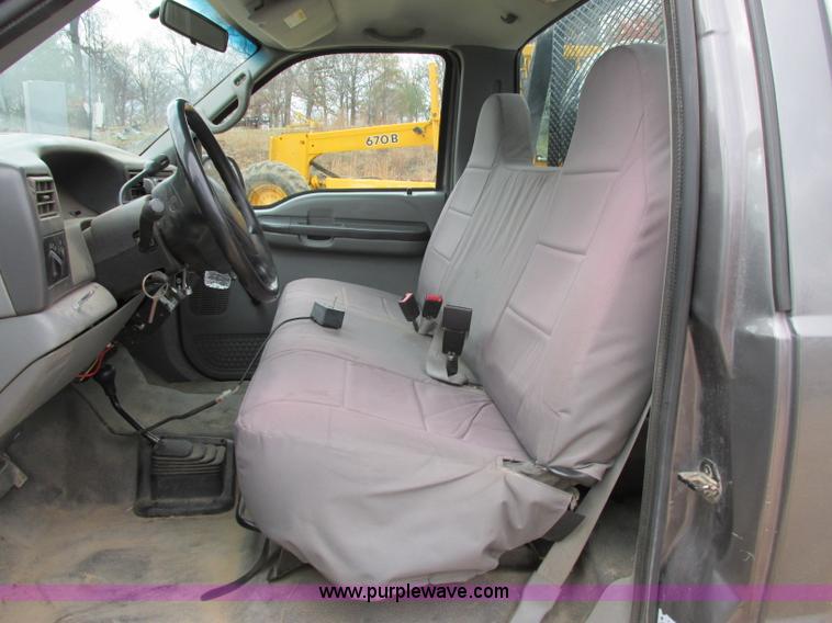 image for item F5454 2002 Ford F350 Super Duty XL flatbed truck