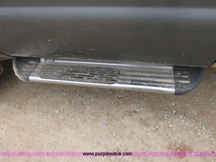 image for item F5454 2002 Ford F350 Super Duty XL flatbed truck