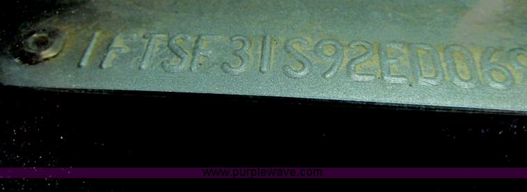 image for item F5454 2002 Ford F350 Super Duty XL flatbed truck