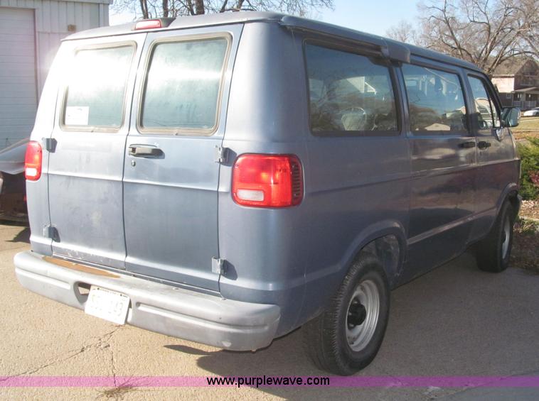 image for item F7194 1997 Dodge Ram Van 1500 cargo van