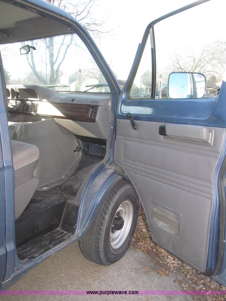 image for item F7194 1997 Dodge Ram Van 1500 cargo van