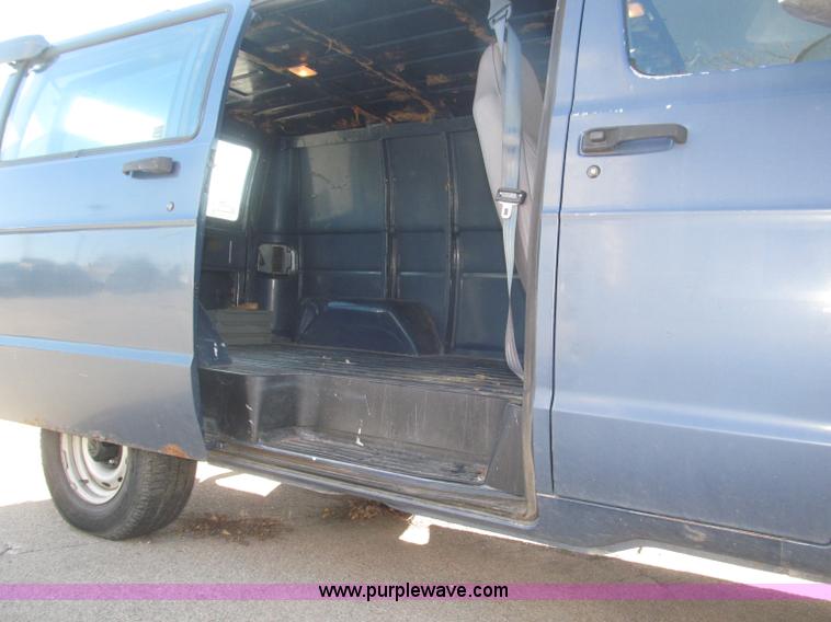 image for item F7194 1997 Dodge Ram Van 1500 cargo van