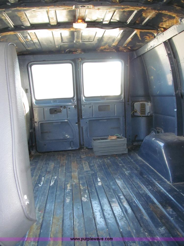 image for item F7194 1997 Dodge Ram Van 1500 cargo van