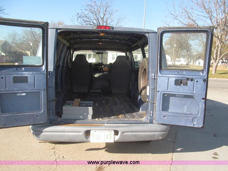 image for item F7194 1997 Dodge Ram Van 1500 cargo van