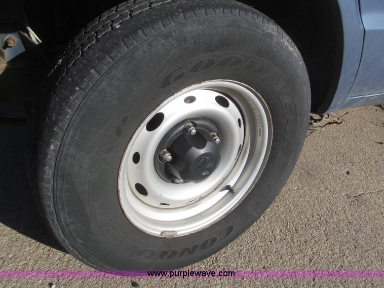 image for item F7194 1997 Dodge Ram Van 1500 cargo van