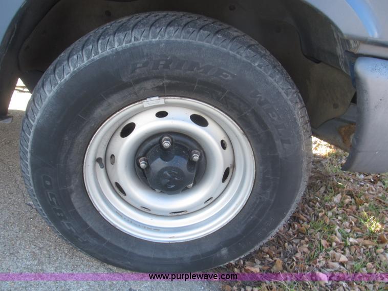 image for item F7194 1997 Dodge Ram Van 1500 cargo van
