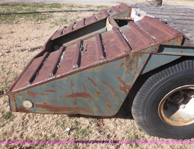 image for item F8048 1980 Rogers T35L-16-55-15 equipment trailer