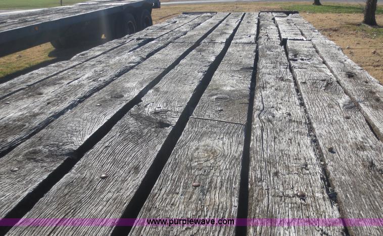 image for item F8048 1980 Rogers T35L-16-55-15 equipment trailer