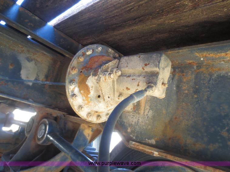 image for item F8049 1978 Checker Cab CCM-21 flatbed trailer