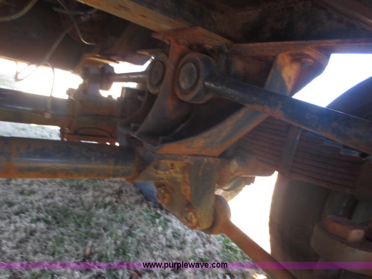 image for item F8049 1978 Checker Cab CCM-21 flatbed trailer