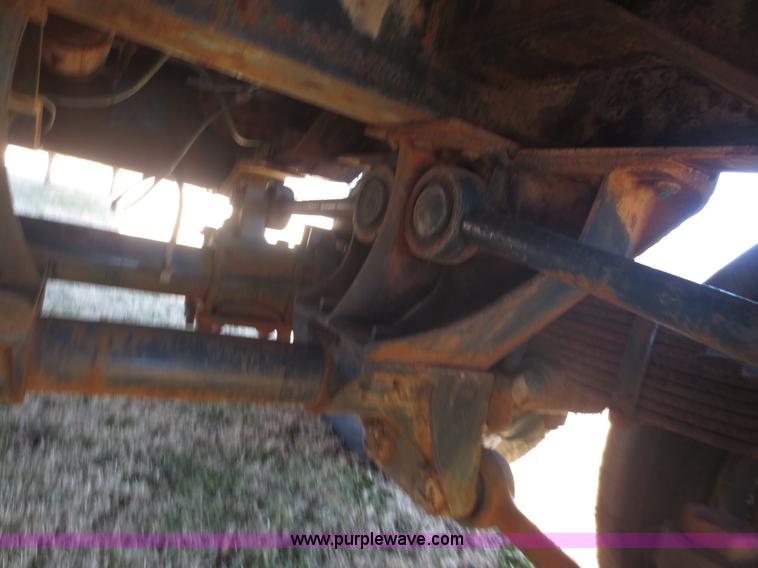 image for item F8049 1978 Checker Cab CCM-21 flatbed trailer