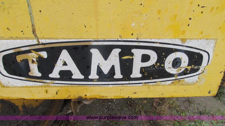 image for item G2187 Tampo RS16A vibratory smooth drum roller