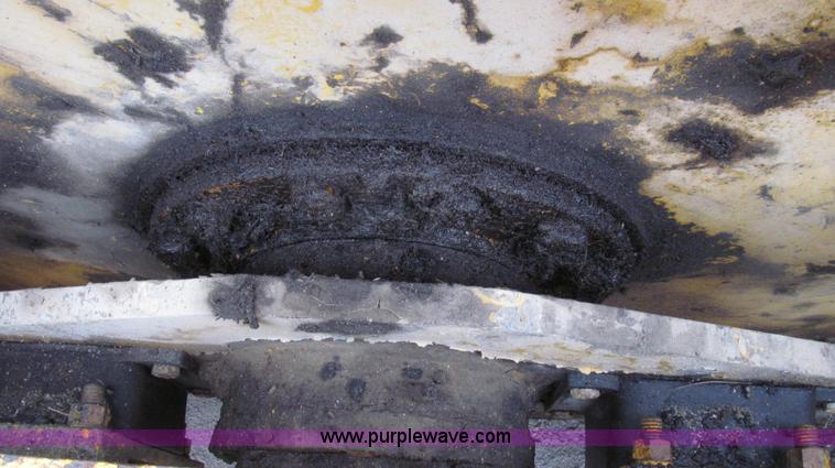 image for item G2187 Tampo RS16A vibratory smooth drum roller