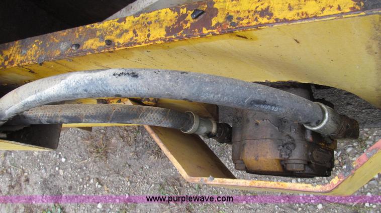 image for item G2187 Tampo RS16A vibratory smooth drum roller