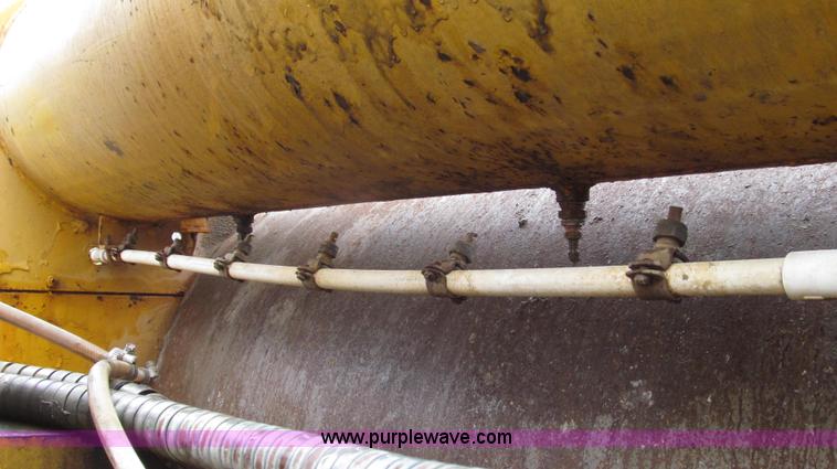 image for item G2187 Tampo RS16A vibratory smooth drum roller