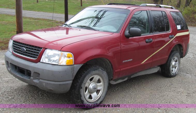 image for item G2192 2002 Ford Explorer XLS SUV