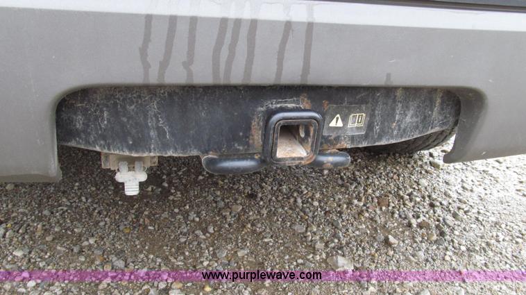 image for item G2192 2002 Ford Explorer XLS SUV