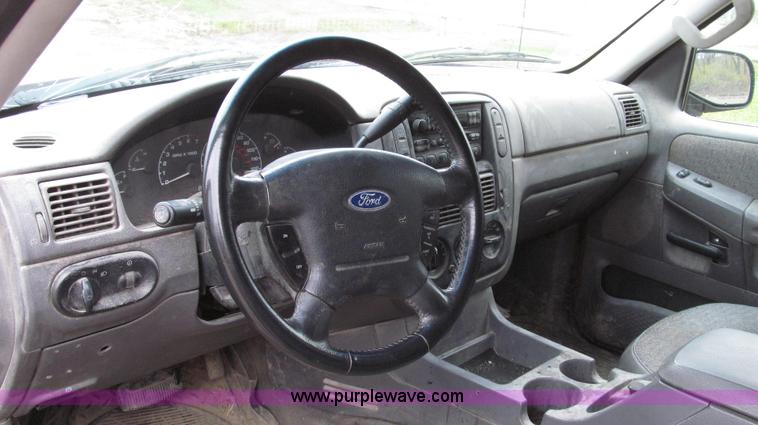 image for item G2192 2002 Ford Explorer XLS SUV