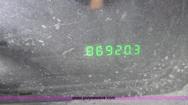 image for item G2192 2002 Ford Explorer XLS SUV