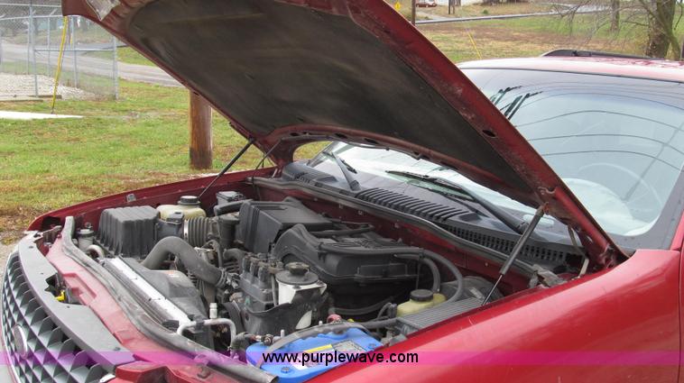 image for item G2192 2002 Ford Explorer XLS SUV