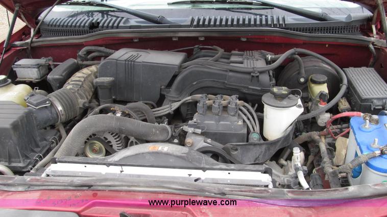 image for item G2192 2002 Ford Explorer XLS SUV