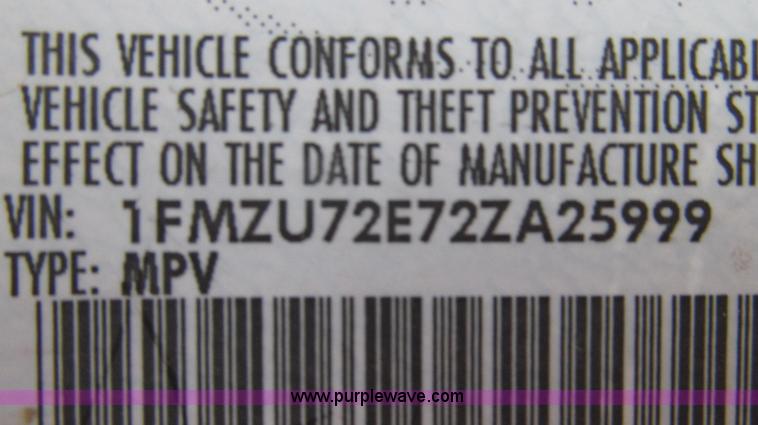 image for item G2192 2002 Ford Explorer XLS SUV