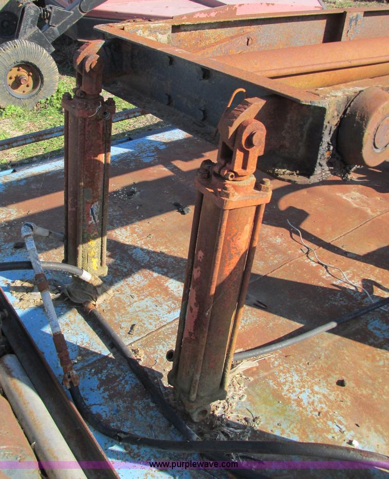 image for item G9378 Roll back wrecker bed