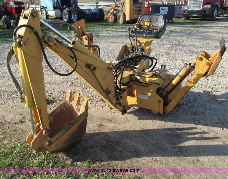 image for item G9383 Case D100SSL backhoe attachment