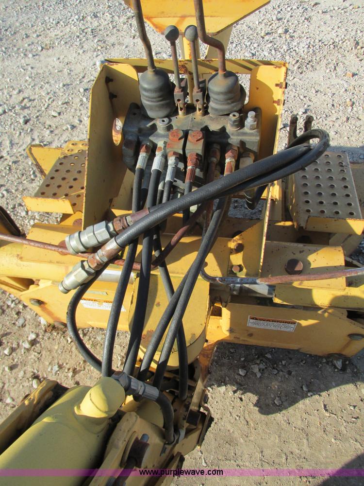 image for item G9383 Case D100SSL backhoe attachment