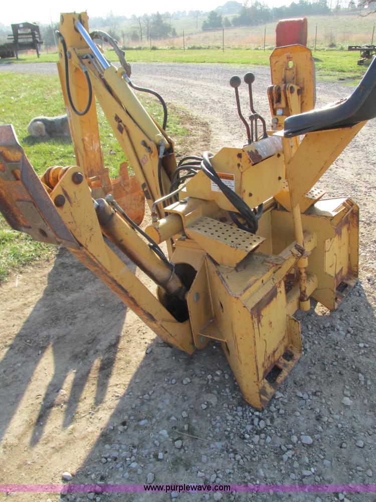 image for item G9383 Case D100SSL backhoe attachment