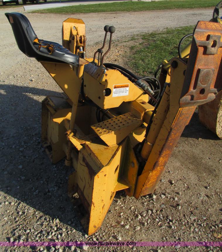 image for item G9383 Case D100SSL backhoe attachment