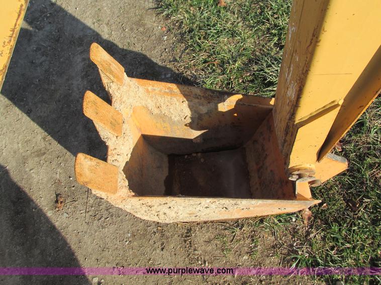 image for item G9383 Case D100SSL backhoe attachment