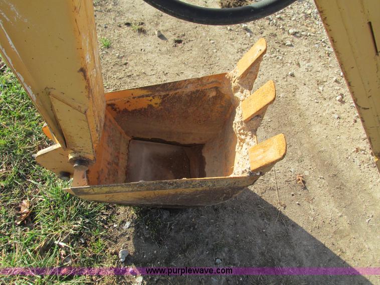 image for item G9383 Case D100SSL backhoe attachment