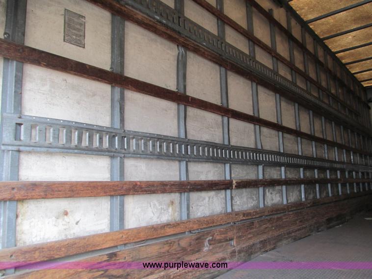 image for item G9390 1994 International 4900 box truck