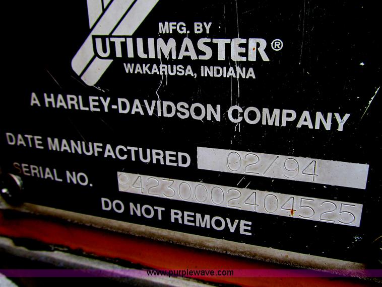 image for item G9390 1994 International 4900 box truck