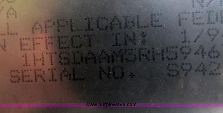 image for item G9390 1994 International 4900 box truck