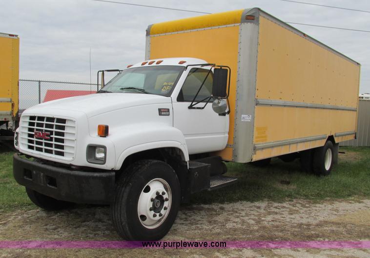 image for item G9392 1999 GMC C6500 box truck