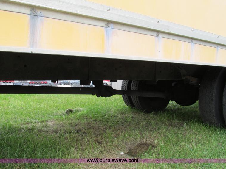 image for item G9392 1999 GMC C6500 box truck