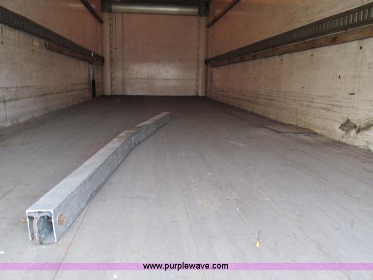 image for item G9392 1999 GMC C6500 box truck