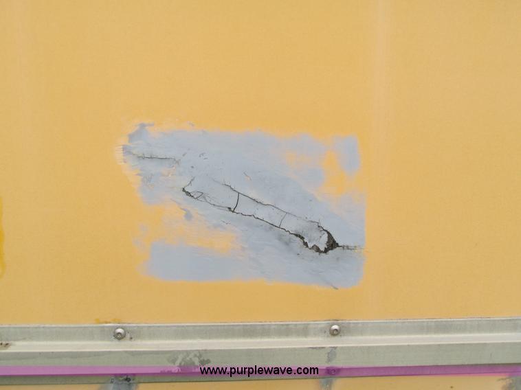 image for item G9392 1999 GMC C6500 box truck