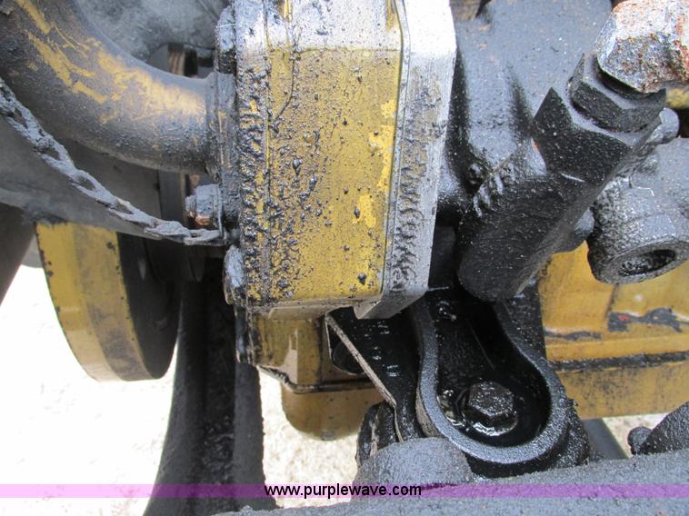 image for item G9392 1999 GMC C6500 box truck