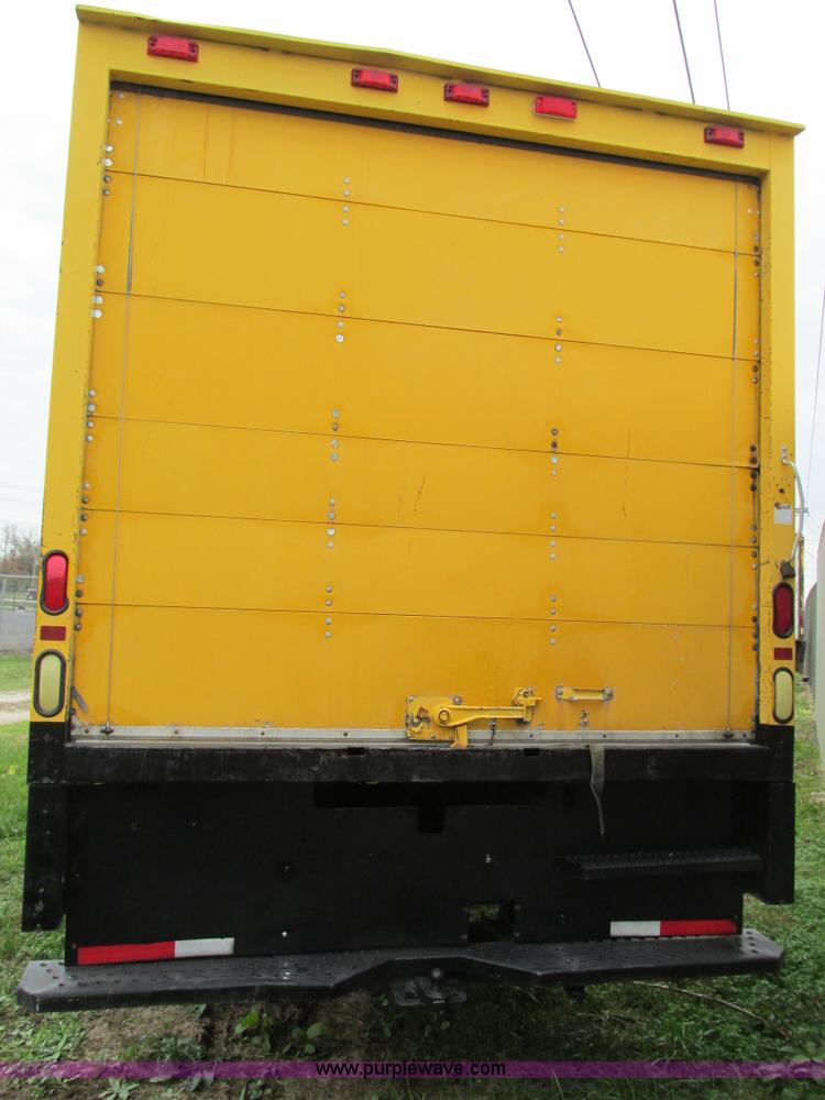 image for item G9393 1999 GMC C6500 box truck