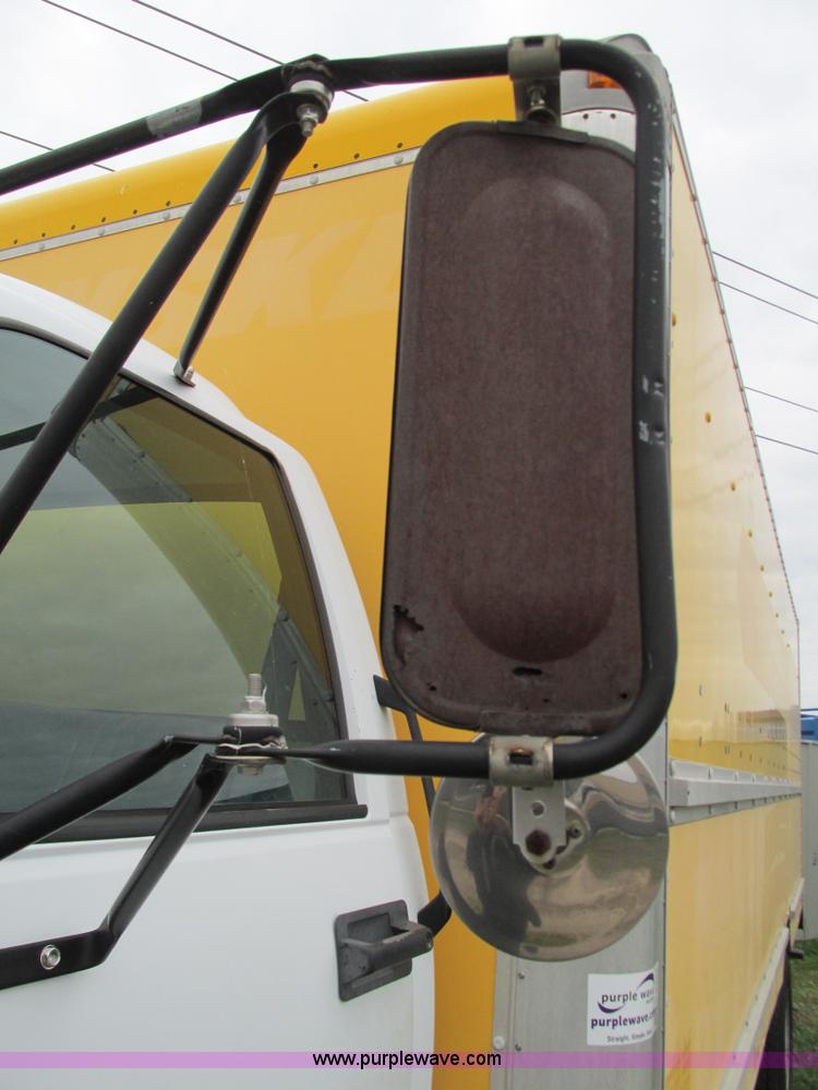 image for item G9393 1999 GMC C6500 box truck