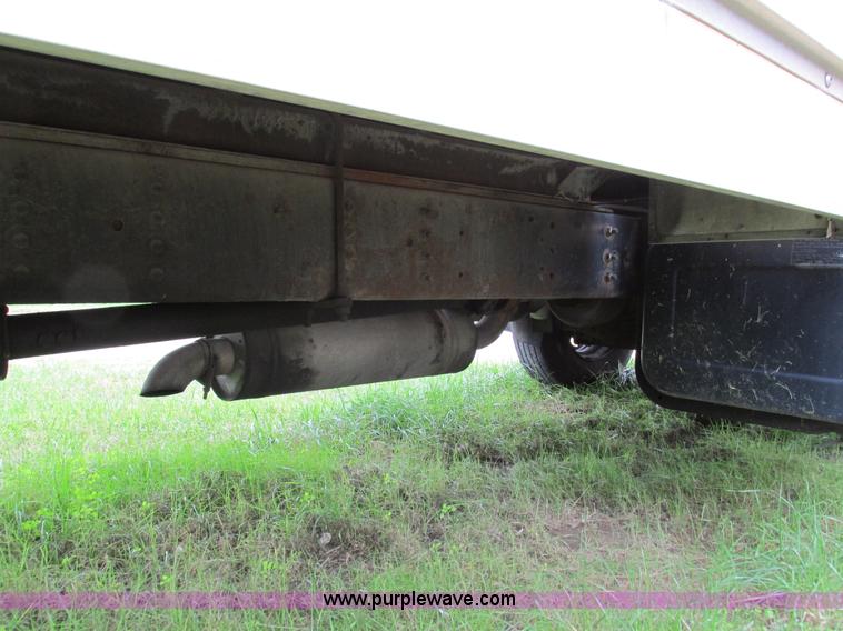 image for item G9393 1999 GMC C6500 box truck