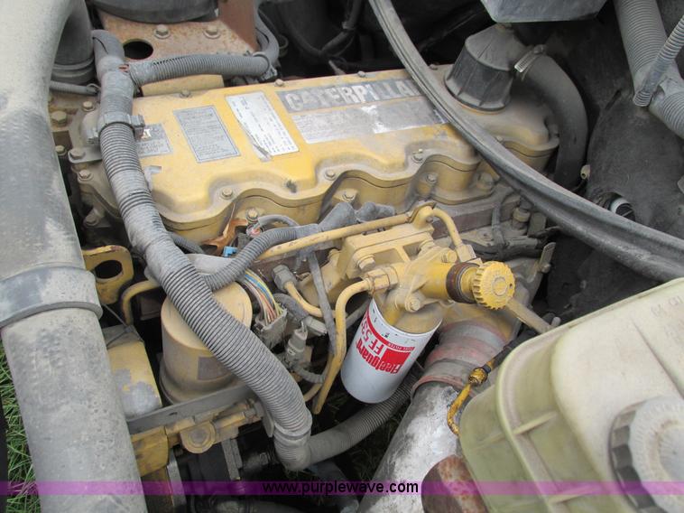 image for item G9393 1999 GMC C6500 box truck